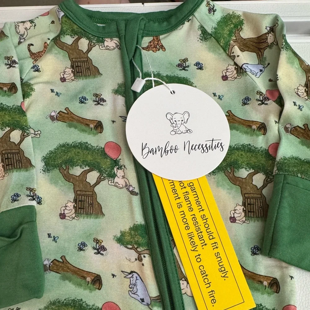Bamboo Necessities Pooh zippy
